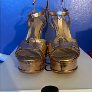 ALDO CHELLY 8.5 Platform Heels